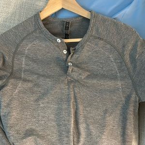 Lululemon Grey shirt